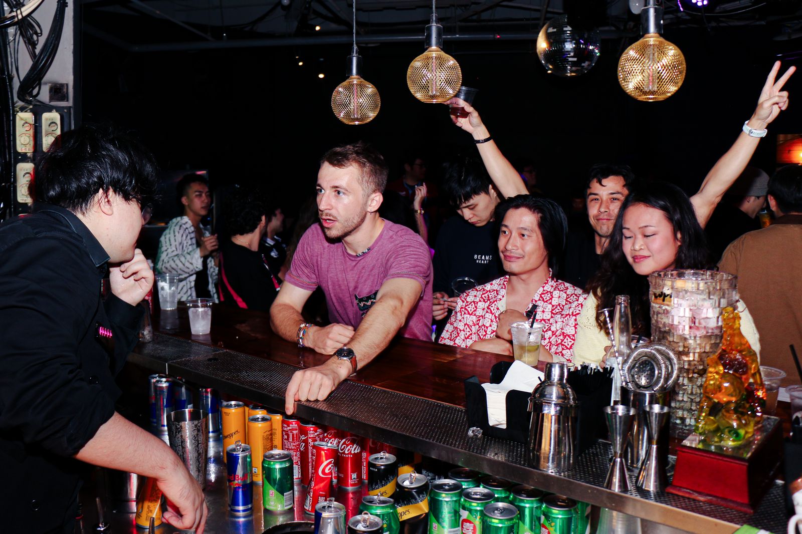 Triangle Bar Counter